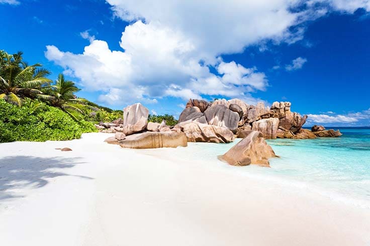 Anse-coco-beach-la-digue-seychelles