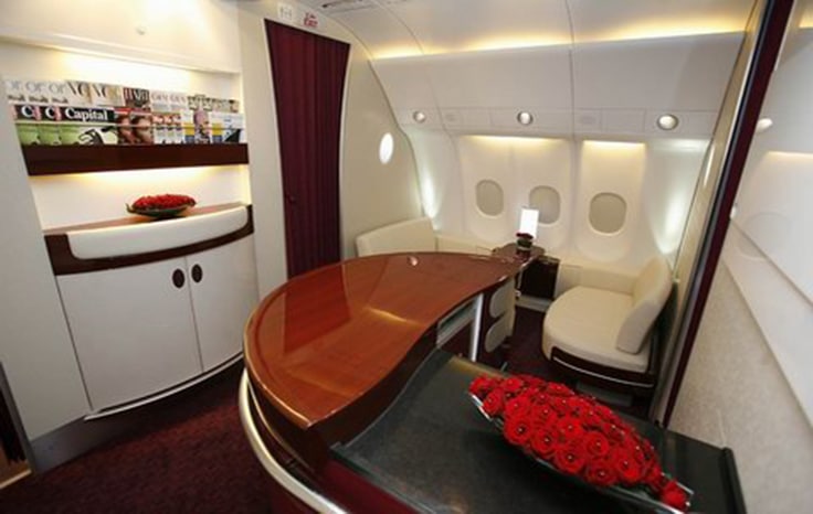 Qatar-Airways-First-Class-Lounge-Bar