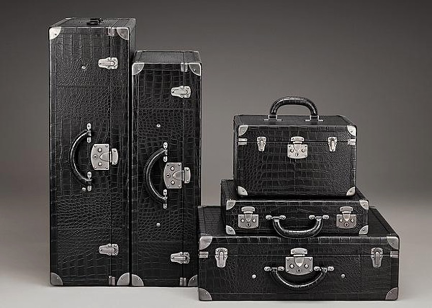 Bottega-Veneta-Soft-Alligator-Nero-Briefcase-Luggage-53300